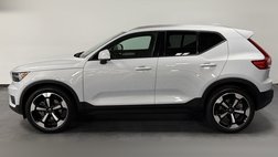 2020 Volvo XC40 T5 Momentum