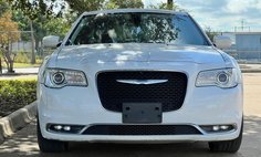2017 Chrysler 300 Limited