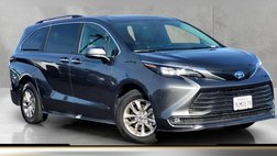 2025 Toyota Sienna XLE