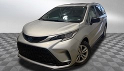 2022 Toyota Sienna XSE 7-Passenger