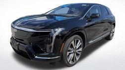 2025 Cadillac OPTIQ Luxury 2