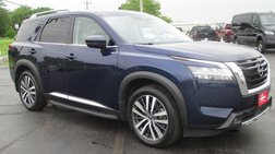 2022 Nissan Pathfinder Platinum