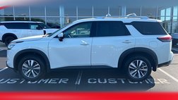 2024 Nissan Pathfinder SL
