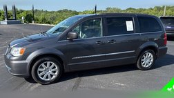 2016 Chrysler Town and Country Touring
