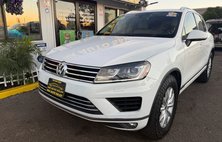 2015 Volkswagen Touareg Sport