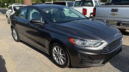 2020 Ford Fusion SE