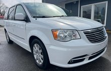 2015 Chrysler Town and Country Touring