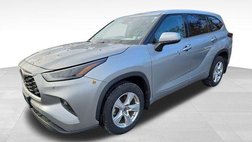 2022 Toyota Highlander LE