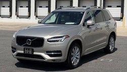 2016 Volvo XC90 T6 Momentum