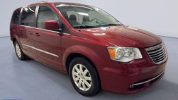 2016 Chrysler Town and Country Touring