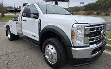 2024 Ford Regular Cab DRW 2WD