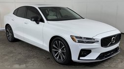 2022 Volvo S60 B5 Momentum