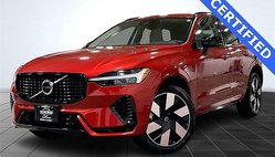 2024 Volvo XC60 Recharge T8 Plus Dark Theme