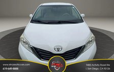 2014 Toyota Sienna LE