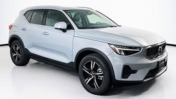 2025 Volvo XC40 B5 Core Bright Theme