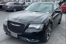 2018 Chrysler 300 S