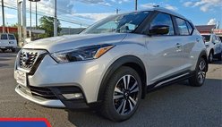 2020 Nissan Kicks SR
