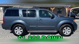 2006 Nissan Pathfinder LE