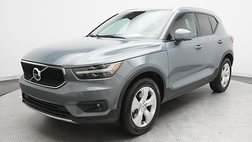2021 Volvo XC40 T5 Momentum