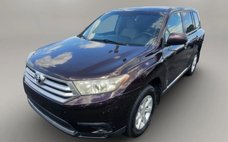 2013 Toyota Highlander SE
