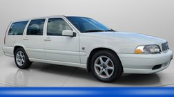 1999 Volvo V70 Base