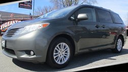 2014 Toyota Sienna XLE 8-Passenger
