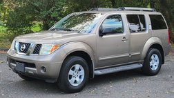 2005 Nissan Pathfinder XE