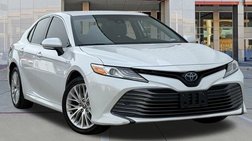 2020 Toyota Camry Hybrid XLE