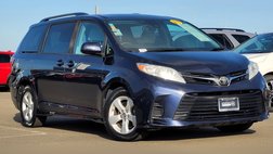 2019 Toyota Sienna LE
