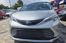 2021 Toyota Sienna XLE