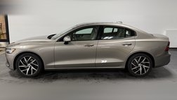 2020 Volvo S60 T5 Momentum