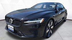 2024 Volvo S60 Recharge T8 Ultimate Dark Theme