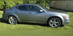 2011 Dodge Avenger Lux