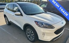 2021 Ford Escape Hybrid Titanium