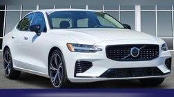 2023 Volvo S60 Recharge T8 Ultimate Dark Theme