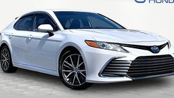 2023 Toyota Camry Hybrid XLE