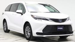 2024 Toyota Sienna LE 8-Passenger