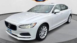 2019 Volvo S90 T6 Momentum