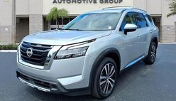 2023 Nissan Pathfinder Platinum