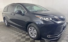 2023 Toyota Sienna XLE