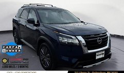 2023 Nissan Pathfinder SL