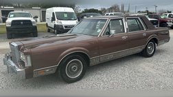 1988 Lincoln Town Car Signature 4D Sedan