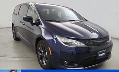 2020 Chrysler Pacifica Touring