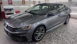 2018 Volkswagen Passat 2.0T R-Line