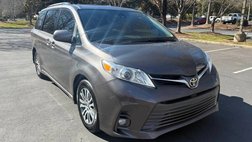 2018 Toyota Sienna XLE