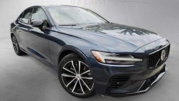 2023 Volvo S60 Recharge T8 Core Dark Theme