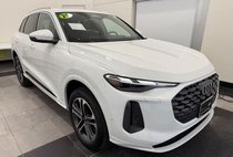 2025 Audi Q5 quattro Premium TFSI