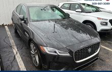 2024 Jaguar XF P300 R-Dynamic SE