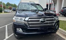 2019 Toyota Land Cruiser Base