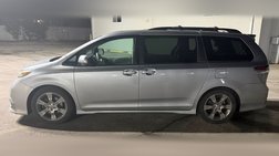 2011 Toyota Sienna SE 8-Passenger